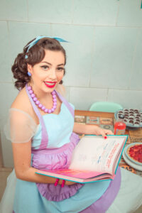 ensaio-retro-pinup-dona-de-casa-housewife (4)